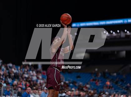 Thumbnail 3 in Waco Meyer vs. Hearne (UIL 2A Basketball Division I Final) photogallery.