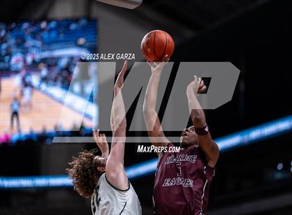 Thumbnail 3 in Waco Meyer vs. Hearne (UIL 2A Basketball Division I Final) photogallery.