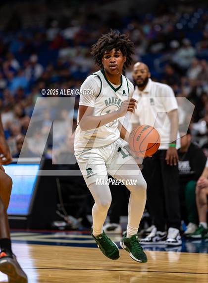 Thumbnail 2 in Waco Meyer vs. Hearne (UIL 2A Basketball Division I Final) photogallery.