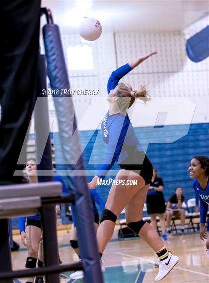 Thumbnail 1 in Parkwood @ Weddington photogallery.