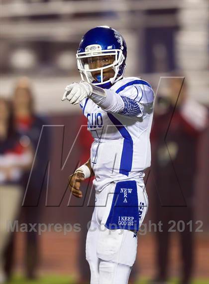 Thumbnail 2 in Tyler vs. Centennial (UIL 4A Division 1 Quarterfinal Playoff) photogallery.