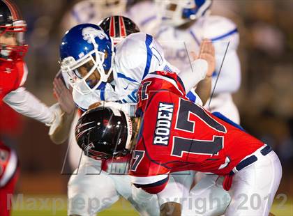 Thumbnail 1 in Tyler vs. Centennial (UIL 4A Division 1 Quarterfinal Playoff) photogallery.