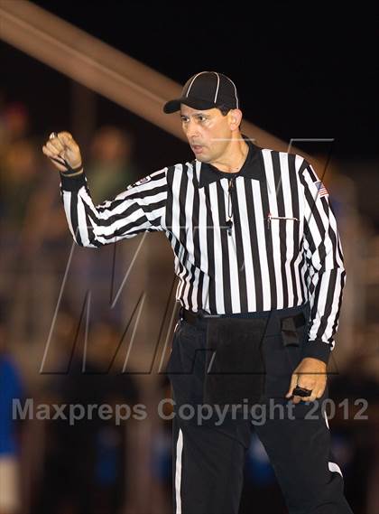 Thumbnail 1 in Tyler vs. Centennial (UIL 4A Division 1 Quarterfinal Playoff) photogallery.