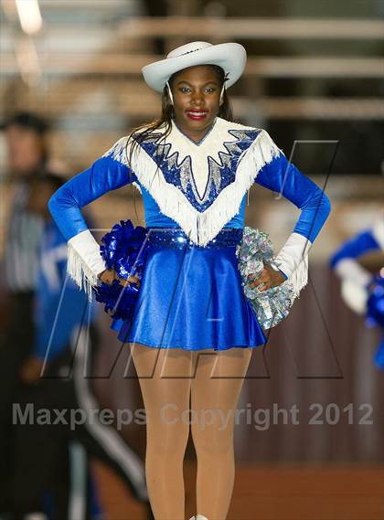 Thumbnail 1 in Tyler vs. Centennial (UIL 4A Division 1 Quarterfinal Playoff) photogallery.