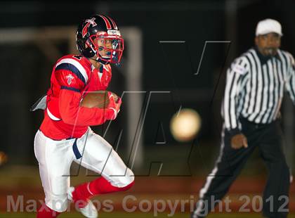 Thumbnail 2 in Tyler vs. Centennial (UIL 4A Division 1 Quarterfinal Playoff) photogallery.