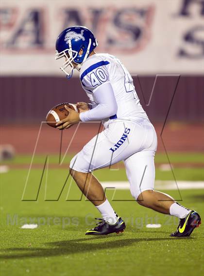 Thumbnail 2 in Tyler vs. Centennial (UIL 4A Division 1 Quarterfinal Playoff) photogallery.