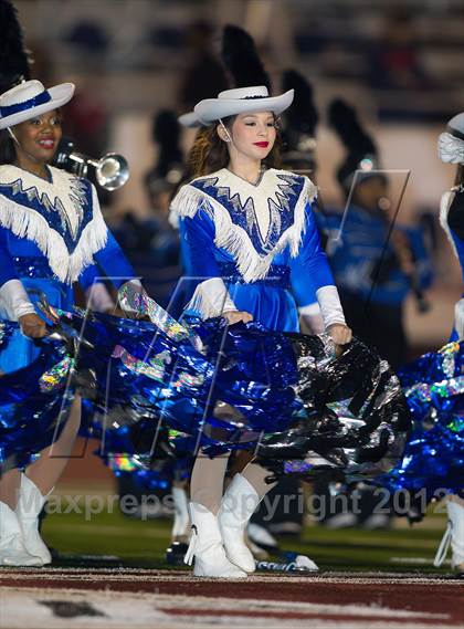 Thumbnail 1 in Tyler vs. Centennial (UIL 4A Division 1 Quarterfinal Playoff) photogallery.