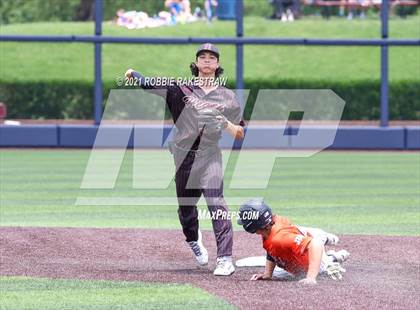 Thumbnail 3 in Rockwall vs. Rockwall-Heath (UIL 6A Regional Finals Game 3) photogallery.