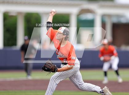 Thumbnail 3 in Rockwall vs. Rockwall-Heath (UIL 6A Regional Finals Game 3) photogallery.