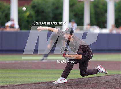 Thumbnail 3 in Rockwall vs. Rockwall-Heath (UIL 6A Regional Finals Game 3) photogallery.