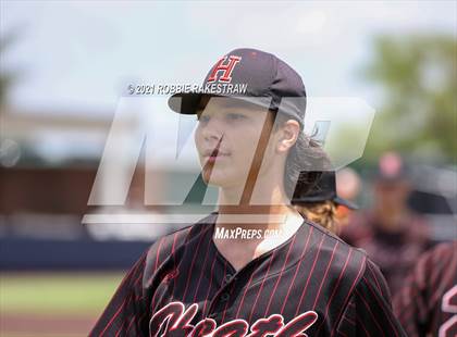 Thumbnail 2 in Rockwall vs. Rockwall-Heath (UIL 6A Regional Finals Game 3) photogallery.