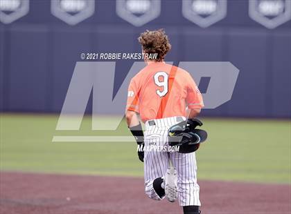 Thumbnail 2 in Rockwall vs. Rockwall-Heath (UIL 6A Regional Finals Game 3) photogallery.