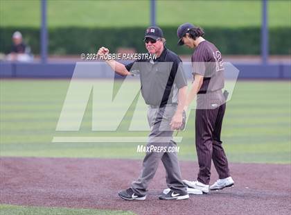 Thumbnail 1 in Rockwall vs. Rockwall-Heath (UIL 6A Regional Finals Game 3) photogallery.