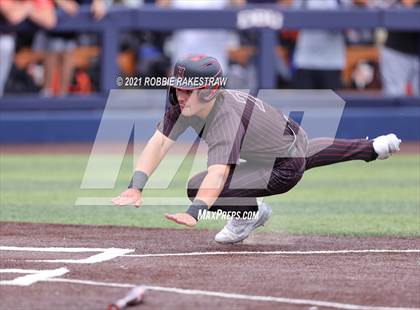Thumbnail 1 in Rockwall vs. Rockwall-Heath (UIL 6A Regional Finals Game 3) photogallery.