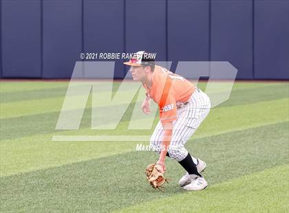 Thumbnail 1 in Rockwall vs. Rockwall-Heath (UIL 6A Regional Finals Game 3) photogallery.