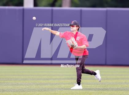 Thumbnail 1 in Rockwall vs. Rockwall-Heath (UIL 6A Regional Finals Game 3) photogallery.