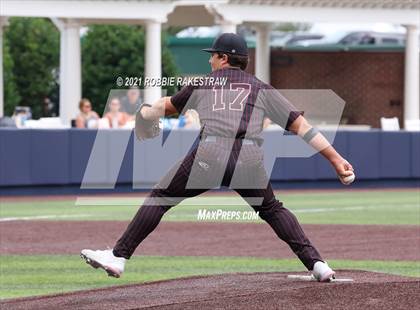 Thumbnail 3 in Rockwall vs. Rockwall-Heath (UIL 6A Regional Finals Game 3) photogallery.