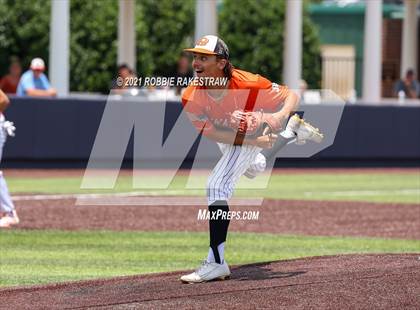 Thumbnail 2 in Rockwall vs. Rockwall-Heath (UIL 6A Regional Finals Game 3) photogallery.