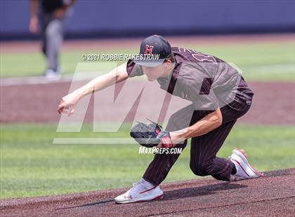 Thumbnail 3 in Rockwall vs. Rockwall-Heath (UIL 6A Regional Finals Game 3) photogallery.