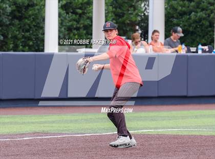 Thumbnail 2 in Rockwall vs. Rockwall-Heath (UIL 6A Regional Finals Game 3) photogallery.
