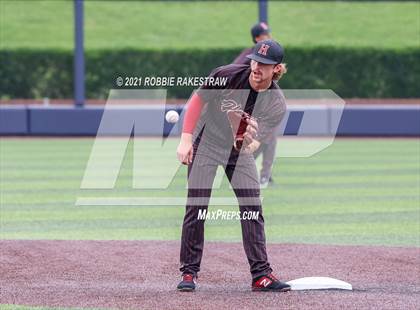 Thumbnail 2 in Rockwall vs. Rockwall-Heath (UIL 6A Regional Finals Game 3) photogallery.
