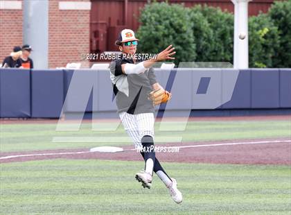 Thumbnail 2 in Rockwall vs. Rockwall-Heath (UIL 6A Regional Finals Game 3) photogallery.