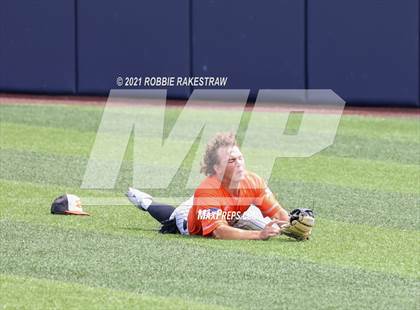 Thumbnail 3 in Rockwall vs. Rockwall-Heath (UIL 6A Regional Finals Game 3) photogallery.