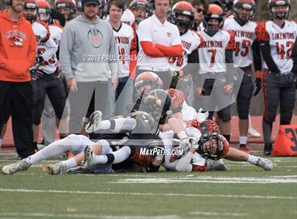 Thumbnail 2 in Arapahoe vs. Lakewood (CHSAA 5A First Round) photogallery.