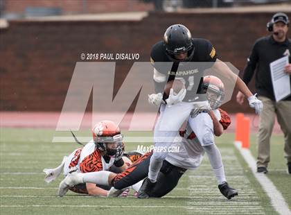 Thumbnail 2 in Arapahoe vs. Lakewood (CHSAA 5A First Round) photogallery.