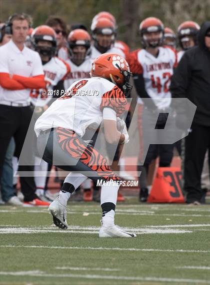 Thumbnail 2 in Arapahoe vs. Lakewood (CHSAA 5A First Round) photogallery.
