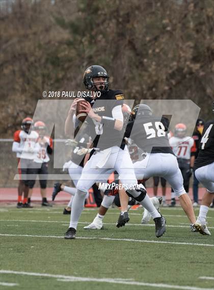 Thumbnail 3 in Arapahoe vs. Lakewood (CHSAA 5A First Round) photogallery.