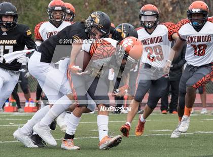 Thumbnail 2 in Arapahoe vs. Lakewood (CHSAA 5A First Round) photogallery.