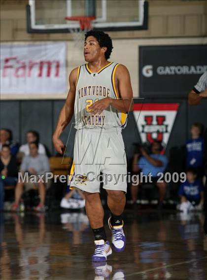 Thumbnail 3 in Montverde Academy vs St. Benedicts (City of Palms Classic) photogallery.