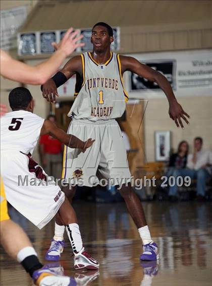 Thumbnail 2 in Montverde Academy vs St. Benedicts (City of Palms Classic) photogallery.