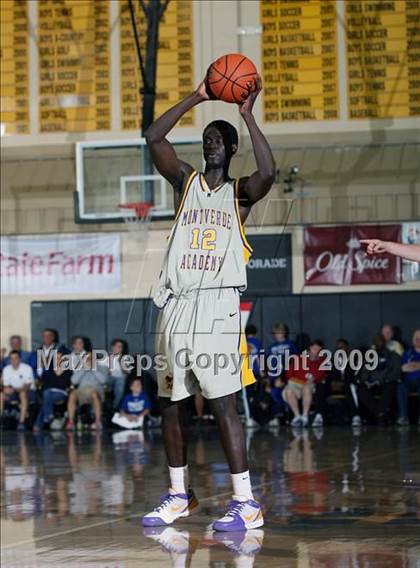Thumbnail 3 in Montverde Academy vs St. Benedicts (City of Palms Classic) photogallery.