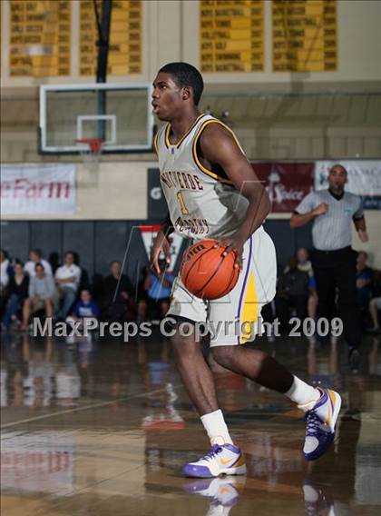 Thumbnail 3 in Montverde Academy vs St. Benedicts (City of Palms Classic) photogallery.