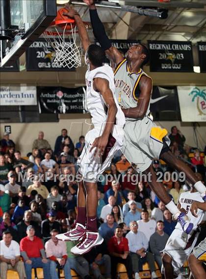 Thumbnail 3 in Montverde Academy vs St. Benedicts (City of Palms Classic) photogallery.