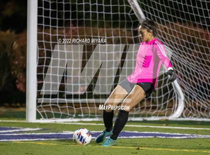 Thumbnail 2 in Pembroke vs Bow (NHIAA D2 Semifinal) photogallery.
