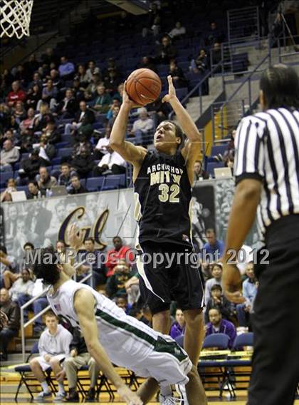Thumbnail 2 in De La Salle vs. Archbishop Mitty (Martin Luther King Classic) photogallery.