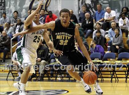 Thumbnail 1 in De La Salle vs. Archbishop Mitty (Martin Luther King Classic) photogallery.
