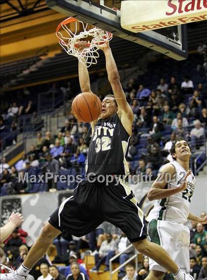 Thumbnail 2 in De La Salle vs. Archbishop Mitty (Martin Luther King Classic) photogallery.