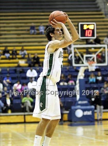 Thumbnail 1 in De La Salle vs. Archbishop Mitty (Martin Luther King Classic) photogallery.