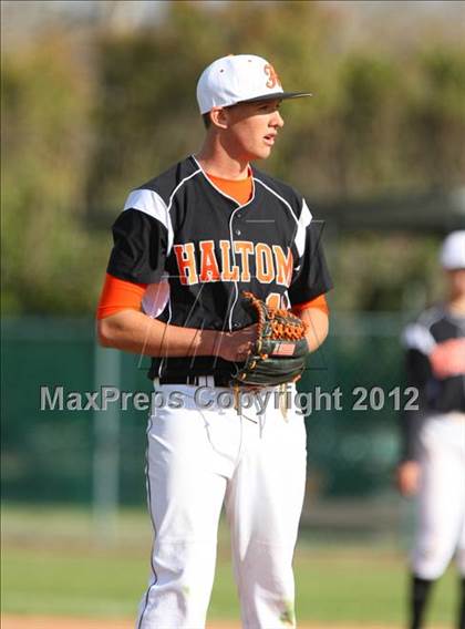 Thumbnail 1 in Haltom @ MacArthur photogallery.