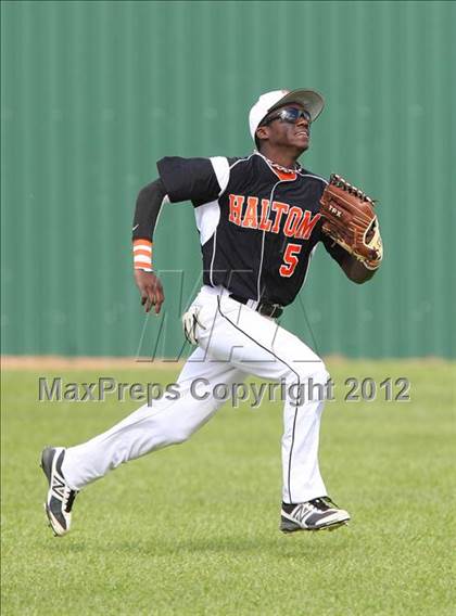 Thumbnail 1 in Haltom @ MacArthur photogallery.