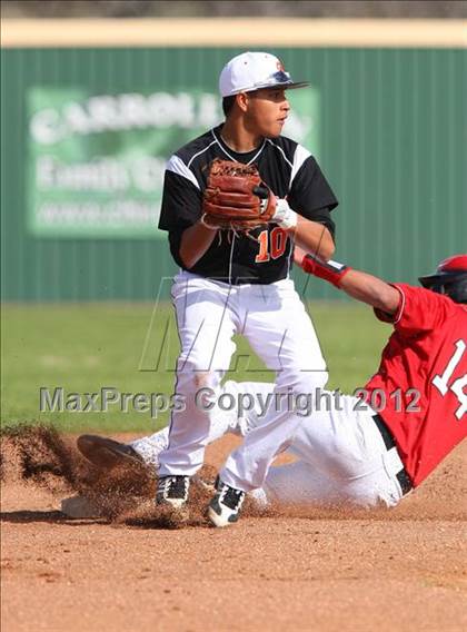 Thumbnail 1 in Haltom @ MacArthur photogallery.