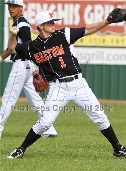 Thumbnail 2 in Haltom @ MacArthur photogallery.