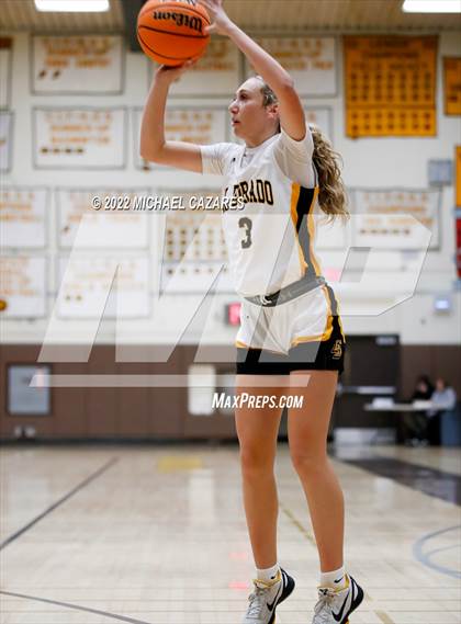Thumbnail 3 in La Costa Canyon vs. El Dorado (So Cal Holiday Prep Classic) photogallery.