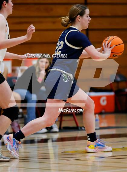 Thumbnail 3 in La Costa Canyon vs. El Dorado (So Cal Holiday Prep Classic) photogallery.