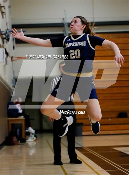 Thumbnail 1 in La Costa Canyon vs. El Dorado (So Cal Holiday Prep Classic) photogallery.