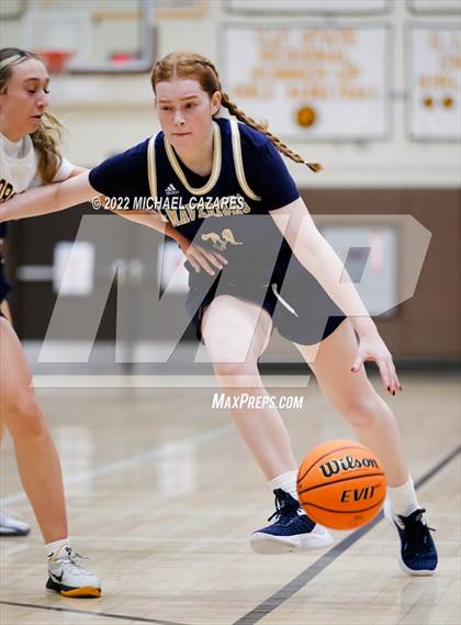 Thumbnail 3 in La Costa Canyon vs. El Dorado (So Cal Holiday Prep Classic) photogallery.